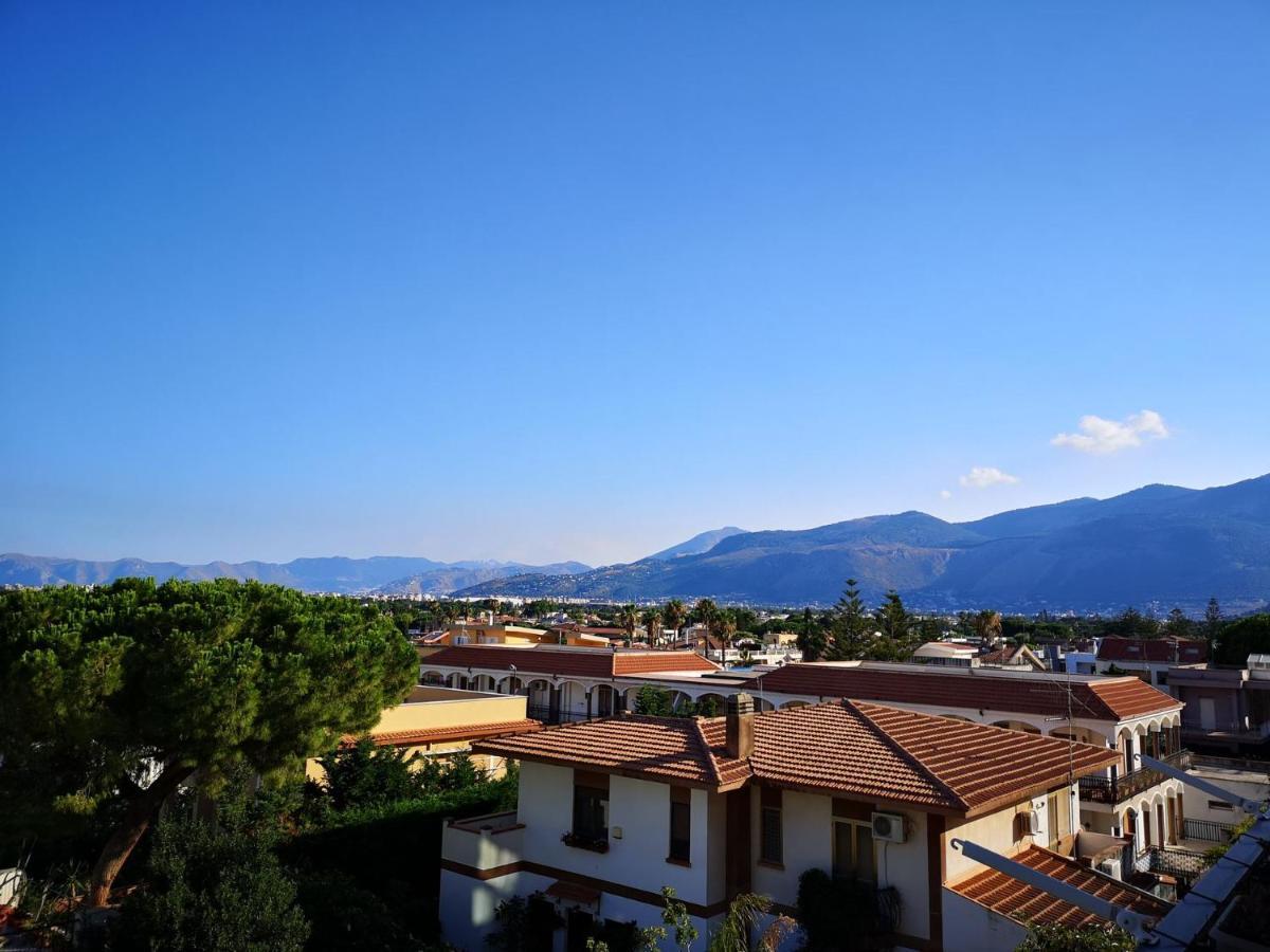 La Casetta Della Musica Mondello Bagian luar foto